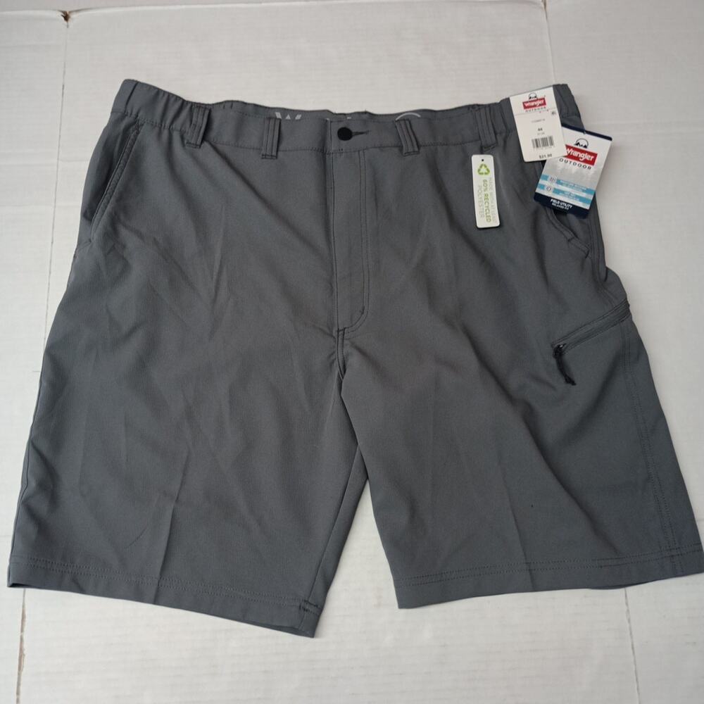 Wrangler Men's Field Utility Shorts Size 44 Gray Relaxed Fit